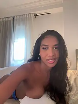 iamcrystal2 - IamCrystal2's free webcam