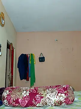 Webcam Model (adite20)  is live.Free join now!