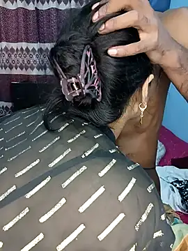 RomanticCouple432 live cam