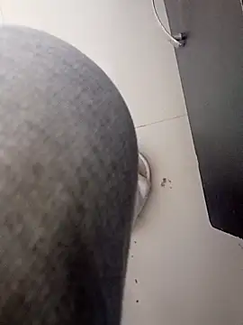 hackyourpussy@xh (Ask my age) - Handjobs