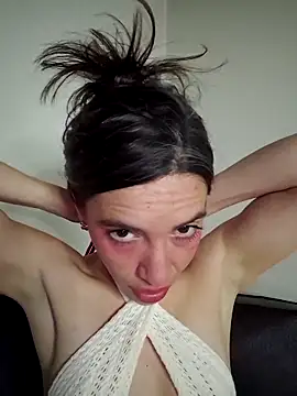 loveuu-bae (F young) - dildo play & squirt <3