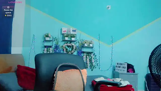 nickyribeiro - NickyRibeiro's free webcam - UK Sex Cams