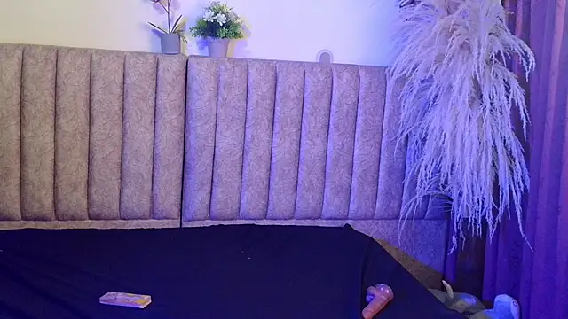 littlestar_sm - LittleStar_SM's free webcam - UK Sex Cams