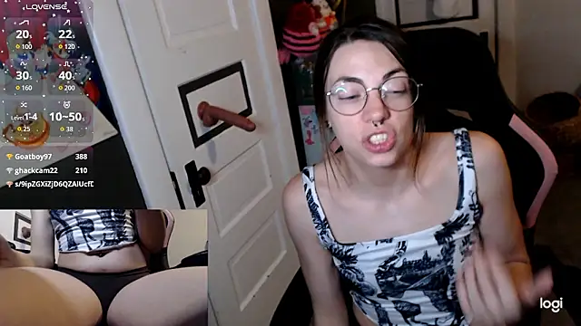 kierbearkisses - KierBearKisses's free webcam - UK Sex Cams