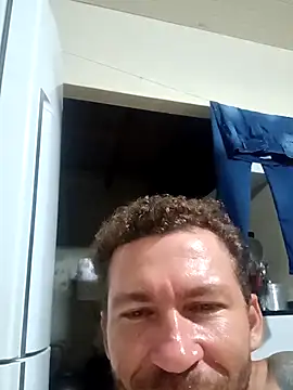 robertoluiz84 (Ask my age) - liberar pm e responder mensagens