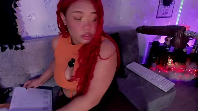 pamela_doll3 (F young) - creamy and wet fingers inside