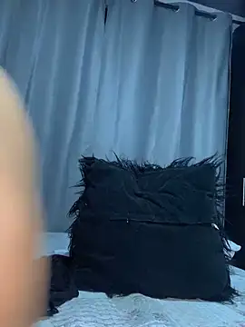 melanyprada (F young) - FUCK MY WET PUSSY👅👅