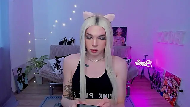 yourtrixie - YourTrixie's free webcam