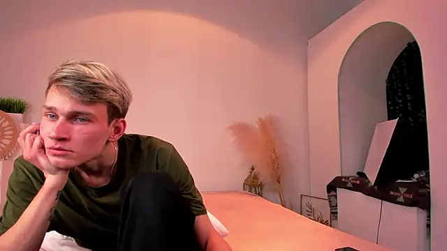 volan_starts (M young) - Show my body