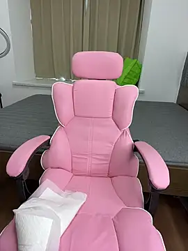 mia-y - Mia-y's free webcam - UK Sex Cams