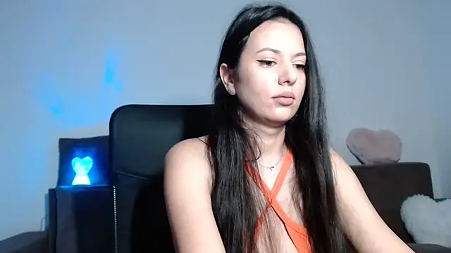 kimberlly01 - KIMBERLLY01's free webcam - UK Sex Cams