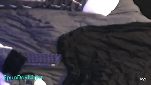 spundaynight@xh - Spundaynight@xh's free webcam - UK Sex Cams