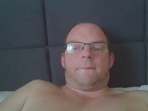 rado2812 - Rado2812's free webcam - UK Sex Cams