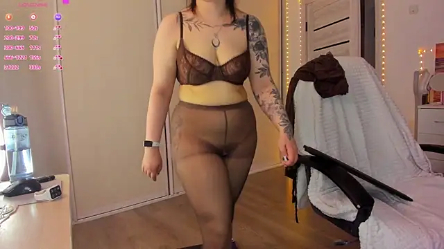 ophelia_mm - Ophelia_mm's free webcam - UK Sex Cams