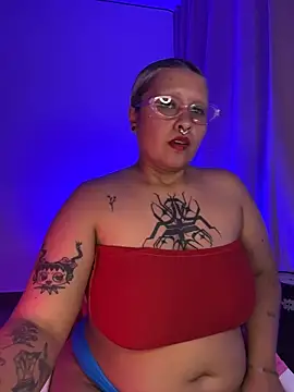 pinkbaddie777 - Pinkbaddie777's free webcam - UK Sex Cams