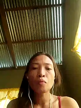 Webcam Model (pinayhotii)  is live.Free join now!