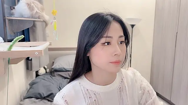 babyonedaily (F young) - Baby穿OL制服上播一天