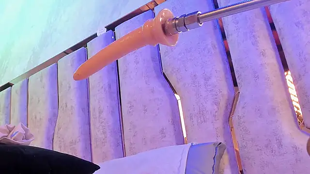 caroline_palmerr - Caroline_palmerr's free webcam