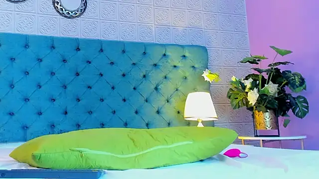 lexicriimson (T teen) - cum💦😈