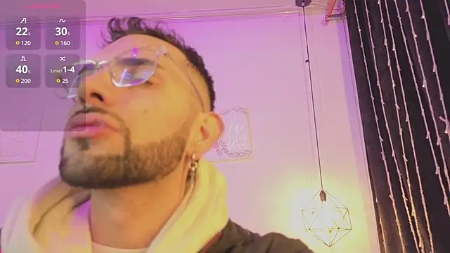 annie_and_ryan - Annie_and_ryan's free webcam - UK Sex Cams