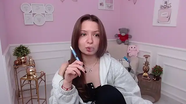 lucyskilar - LucySkilar's free webcam - UK Sex Cams