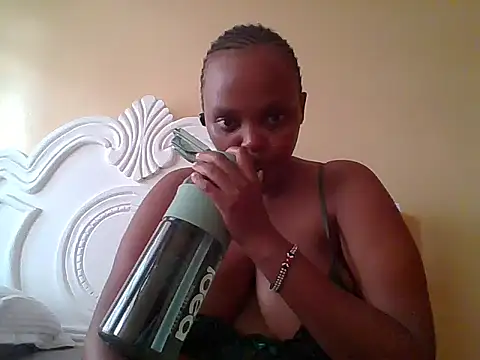 sexxy-shie - Sexxy-Shie's free webcam - UK Sex Cams