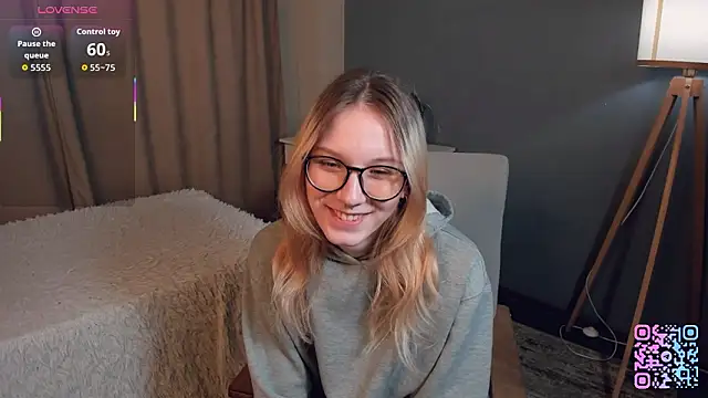 sharylsmalt - SharylSmalt's free webcam - UK Sex Cams