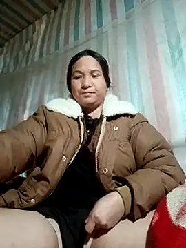 love-mama33 - Love-Mama33's free webcam - UK Sex Cams