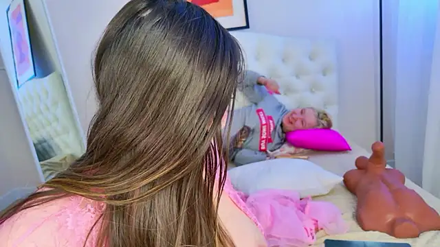 kamila_blush (F teen) - fuck pussy with dildo in doggy mmm