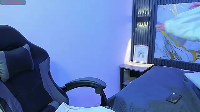 taylermiles (M twink) - play with my cock