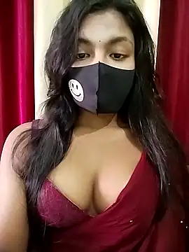 Webcam Model (RedRose-1)  is live.Free join now!