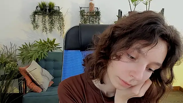 emmanuellbrown - EmmanuellBrown's free webcam - UK Sex Cams