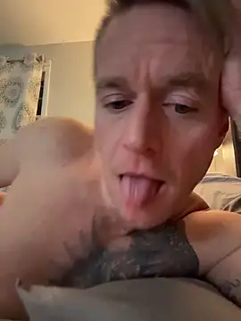 dilfiguess1 (Ask my age) - Cum