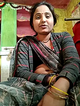 Webcam Model (Pooja_hote)  is live.Free join now!