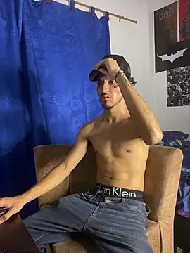 Kriss_Edwards webcam