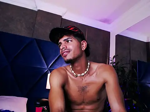 KendrickAndAlex webcam