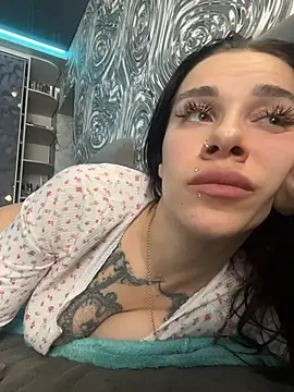 Queen_of_pain webcam