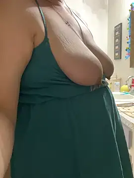 Webcam Model (HTXBELLE)  is live.Free join now!