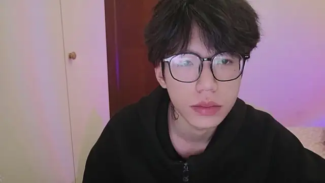 hangzi-0011 (M twink) - 有喜欢的支持一下啦宝宝们 帮助我回家过年