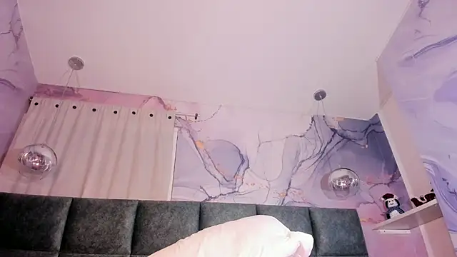 Webcam Model (loladupont)  is live.Free join now!