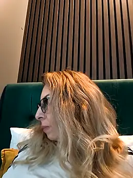 sukygirl - SukyGirl's free webcam - UK Sex Cams