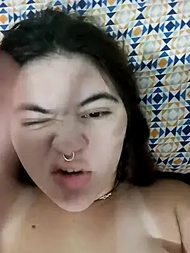 fresitaju (F young) - I play with my dildo