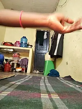 lovely_payal (F young) - want to buy a lappy