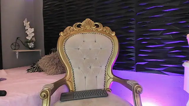 lusstyles_1 (F young) - stand up and turn around