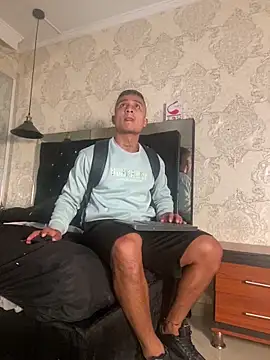 thiagoblaze - ThiagoBlaze's free webcam - UK Sex Cams