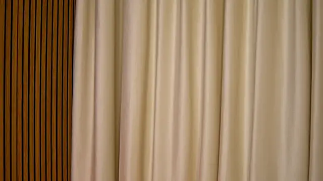 foxiejullia (F young) - wet and juicyyy