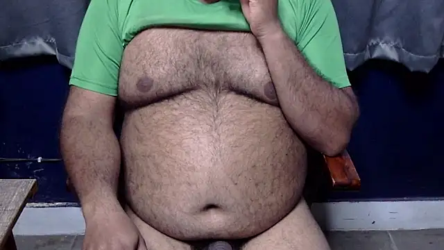 hairysubcub_70 (Ask my age) - Welcome To Daddy's Room. Make Daddy Cum.