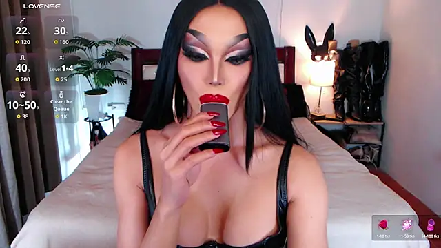 xqueenelektrax - XQueenElektrax's free webcam - UK Sex Cams