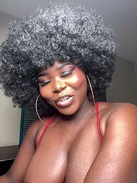 Webcam Model (WomanNextdoor1) is live