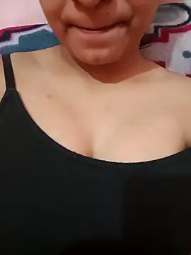 Webcam Model (Itz_cat01)  is live.Free join now!